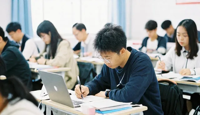 用户参与度低，如何提升公务员考试辅导效果