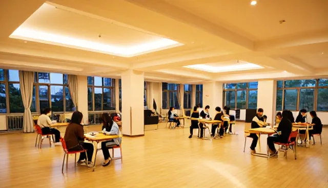 素质拓展课程包如何提升学生发展，优化适用条件