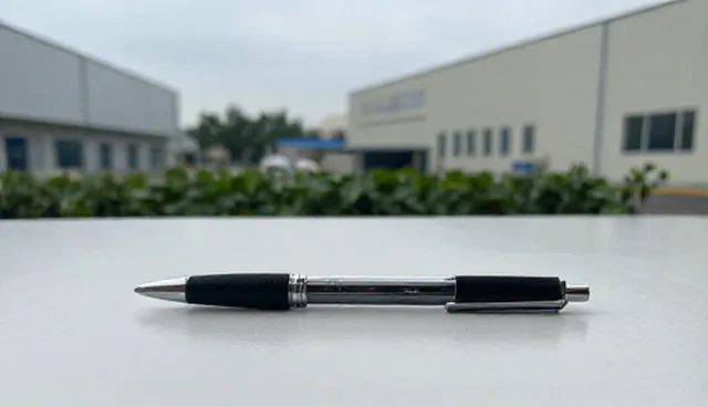 团队建设中两种做法的对比：集中式与分布式管理的取舍
