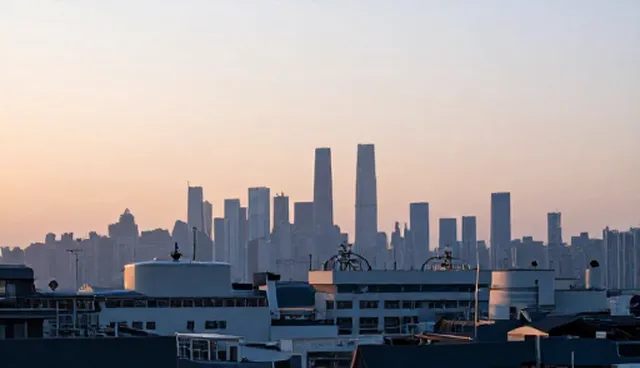 信息查询平台维护方法：两种做法的比较与取舍