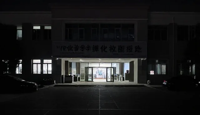 办公用品供应中性能提升的两种做法对比
