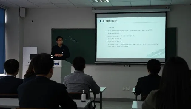 南宁网页制作：线上约车服务的优化策略