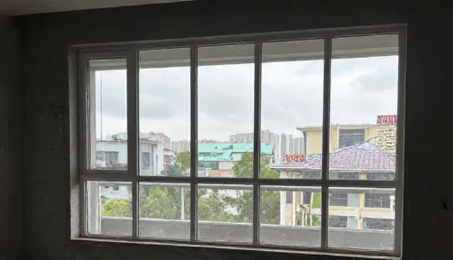 长沙营销型网站建设的两种做法对比与实际取舍