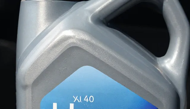 原厂机油使用误区：加注量与更换周期如何选择