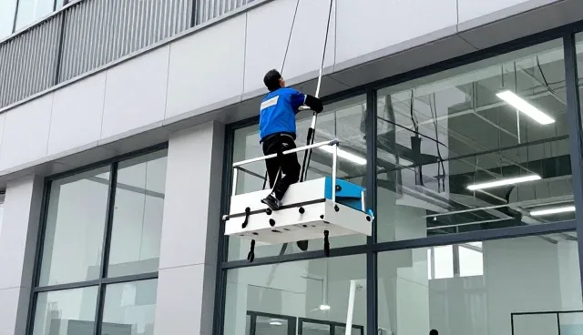 外墙清洗常见误区解析及维护建议