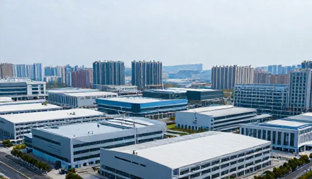 网站建设中业务需求匹配的两种做法对比与取舍