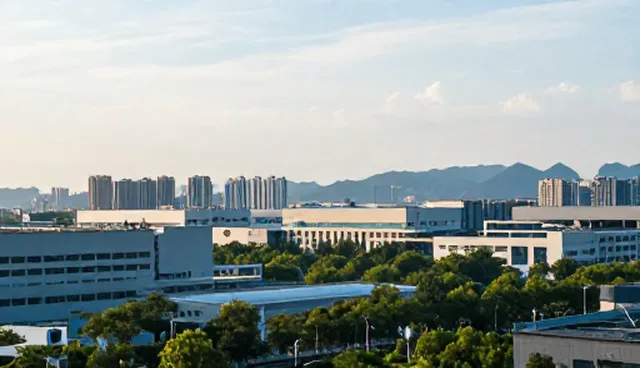 企业管理软件定制中的技术更新误区解析