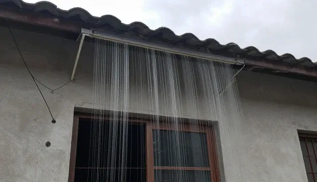 玻璃清洗：深度除螨的使用与维护建议