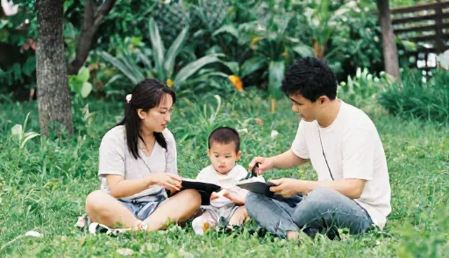 如何通过选型策略实现性能提升？