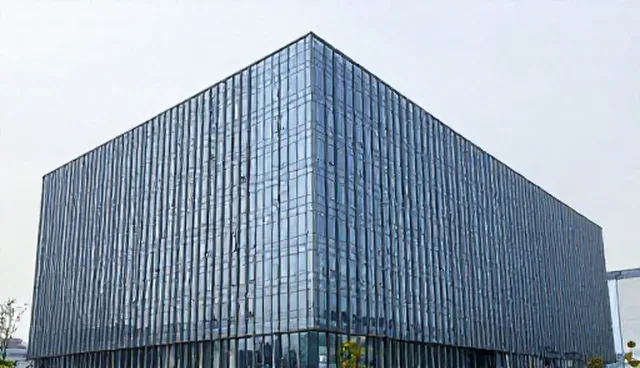 独立设计加工产品的销售一体化应用条件与选择依据