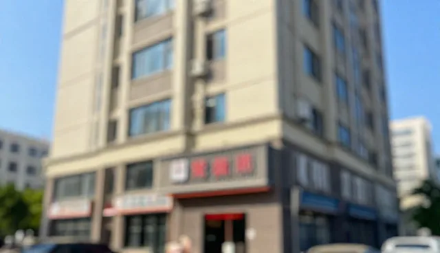 礼品采购中性能分析的两种做法对比与取舍
