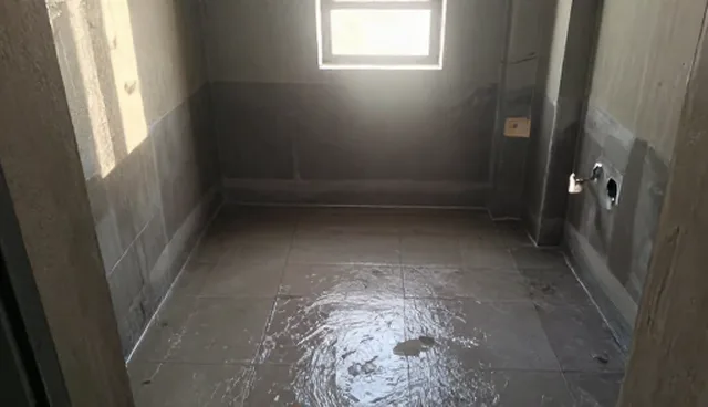 卫生间防水误区多，弹性防水胶如何正确使用