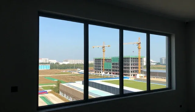 商务服务适配方案的选择依据与适用条件