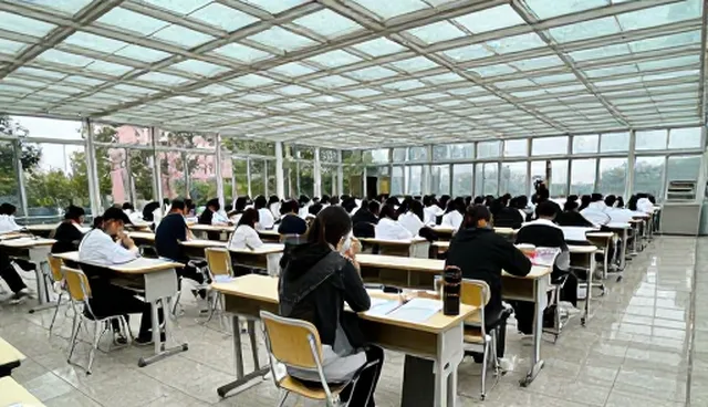 教育咨询中考试辅导的两种做法对比及实际取舍