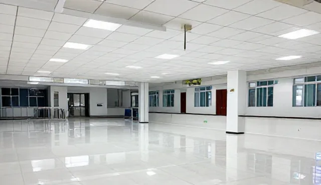 教学方法选择需结合课程研发特点