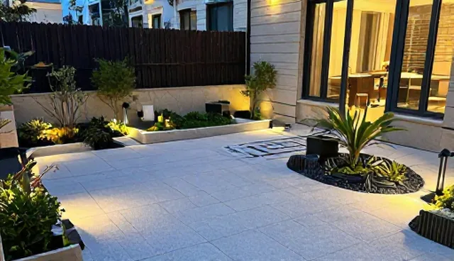 庭院景观套装选型关注点：如何选择合适的园林景观维护建议