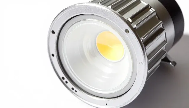 如何选择适合的LED灯具以实现最佳光效？
