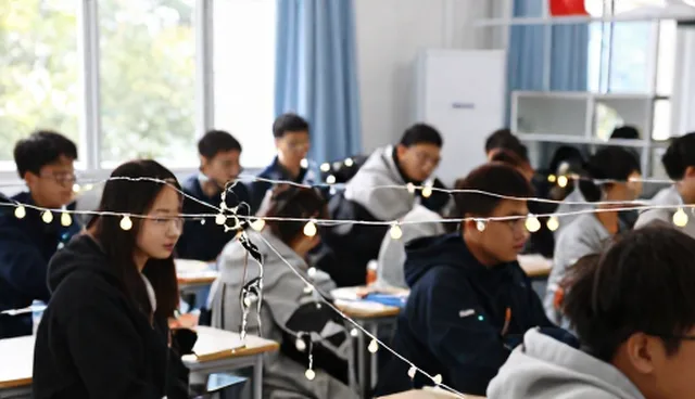 教辅资料开发中，内容质量如何影响学习效果