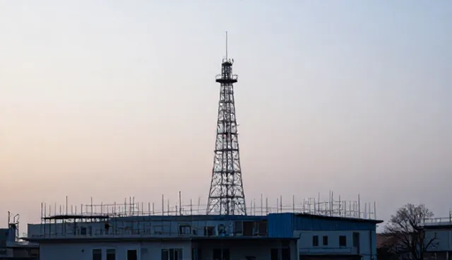 安装调试流程优化：自主实施与外包的取舍分析