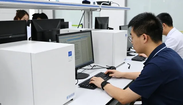 学校与医院变化带来的IT运维外包需求