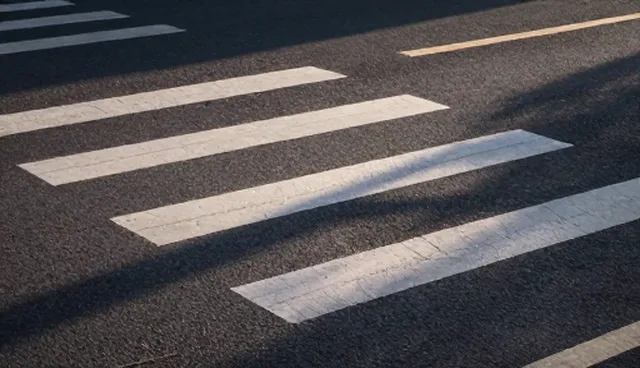 道路标线施工中材料质量影响效果的原因分析