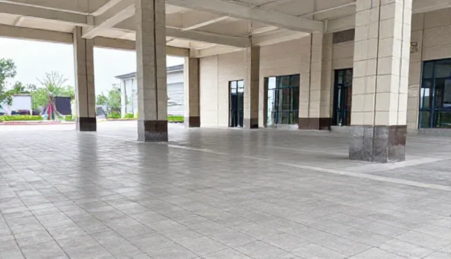账号代运营与自主运营成本对比及实际选择