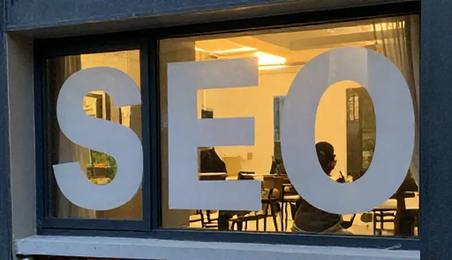网络技术开发：SEO优化维护策略分析