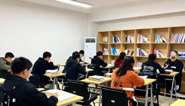 课程研发服务中培训方法的实际应用与维护建议