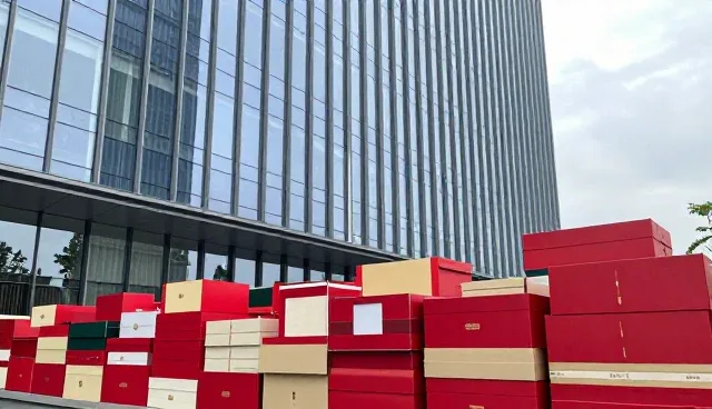 礼品采购中供应链选择的两种做法与实际取舍