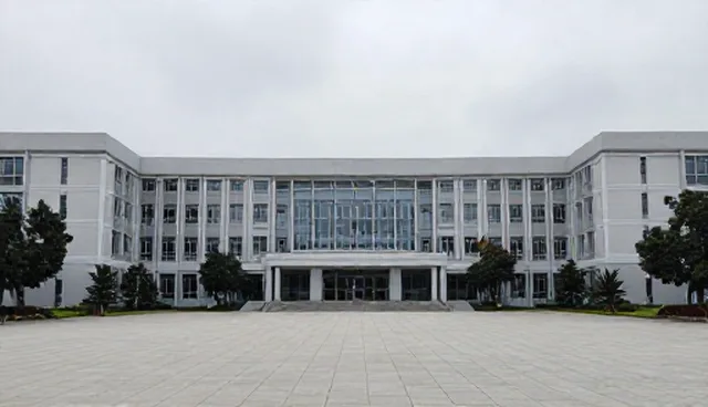 限制条件：SEO优化选型关注点分析