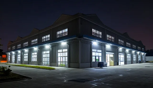 工业厂房施工中风险控制的使用与维护建议