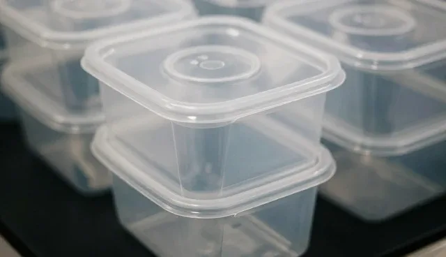 塑料容器批量生产服务的质量控制检查要点