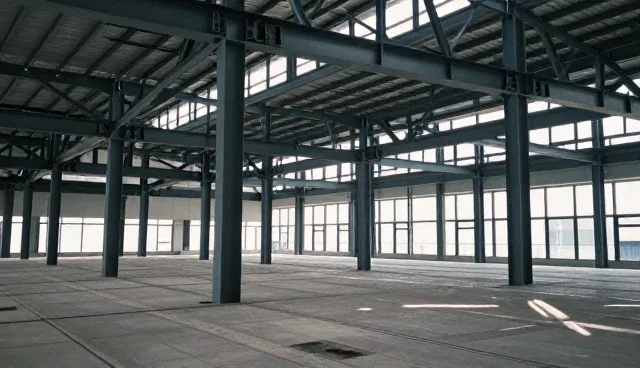钢结构安装中土建环节的衔接与影响分析