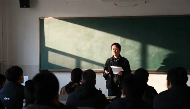 课程研发适用条件与教师培训效果提升建议