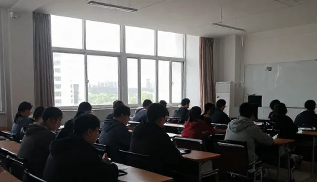 节点可查：教辅资料使用中的误区澄清