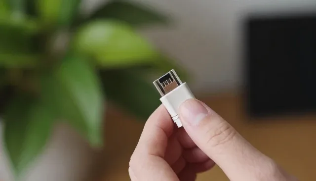 电子产品生产中成本波动的两种应对方式比较
