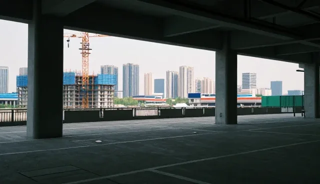 企业策划中应用场景的两种做法及其实际取舍