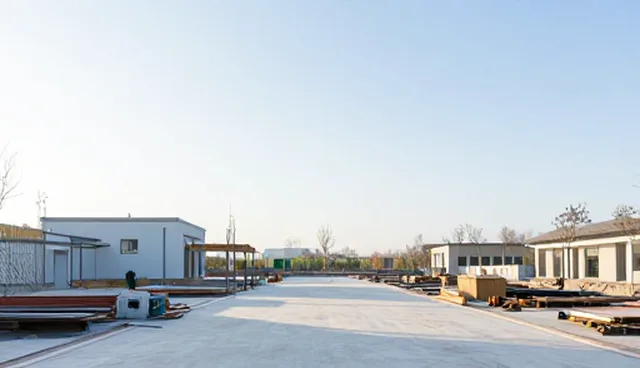 供应链服务选型关注点：自主搭建与外包合作的比较
