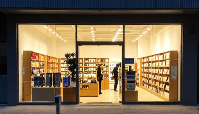 人工审核对电商店铺运营结果的影响分析