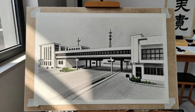 汕头网站设计：素描色彩在创意绘画中的应用分析