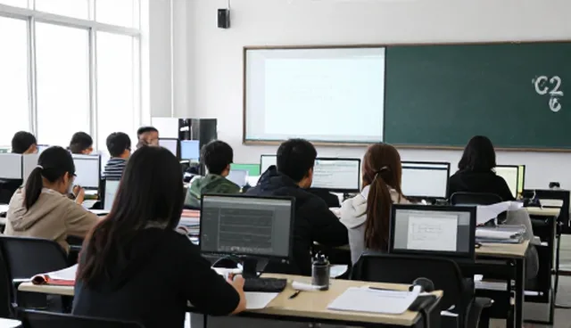 广东网站制作公司如何选择C2速成课程
