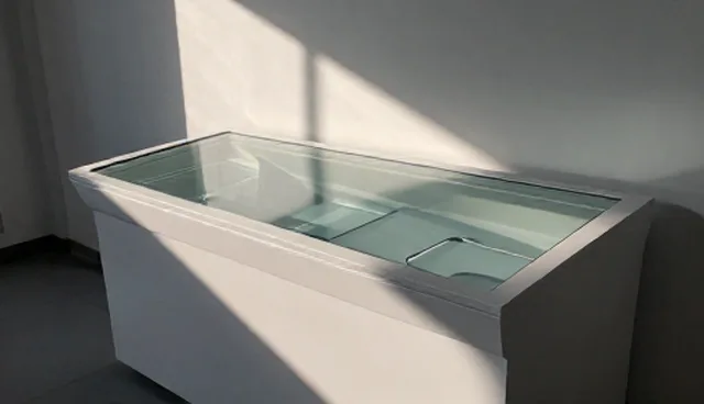 智能展柜日常维护误区解析与清洁保养趋势