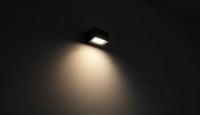 系统限制下，适配方案如何选择？SEO优化等关键条件对比
