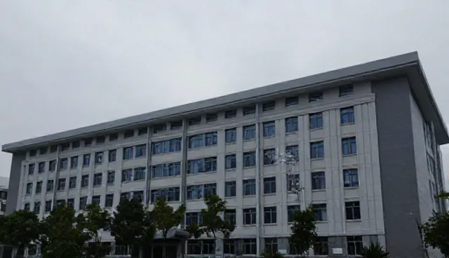 版本对比提示词在自媒体运营中的适用场景与限制