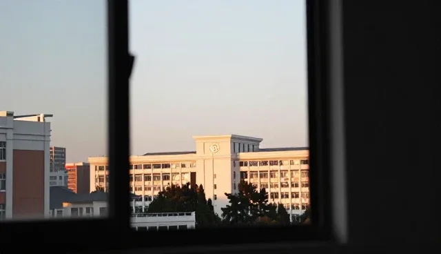 网站建设选型时如何避免踩坑？