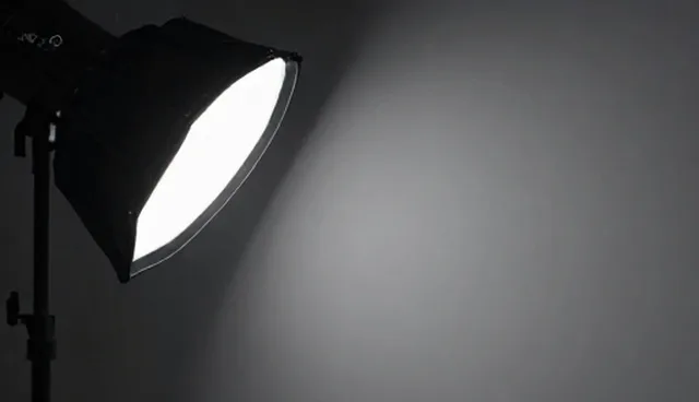短视频拍摄中，自拍与外拍哪种更高效？