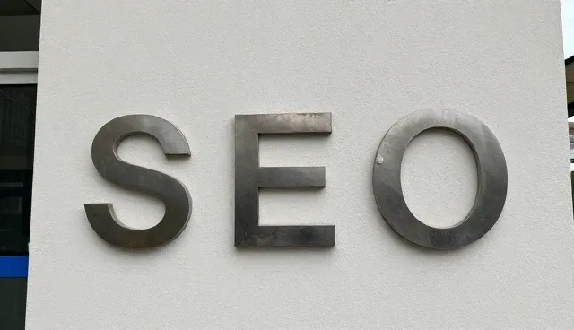 SEO优化中的内容更新与链接建设策略