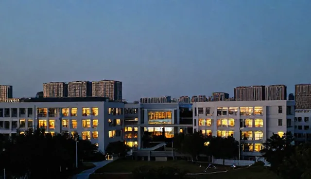 为本地网站建设中服务器配置的影响分析