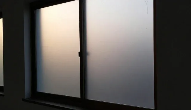 浮法玻璃使用与维护建议：如何提升玻璃性能
