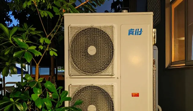 厦门网站推广：自建团队与外包服务的优劣对比